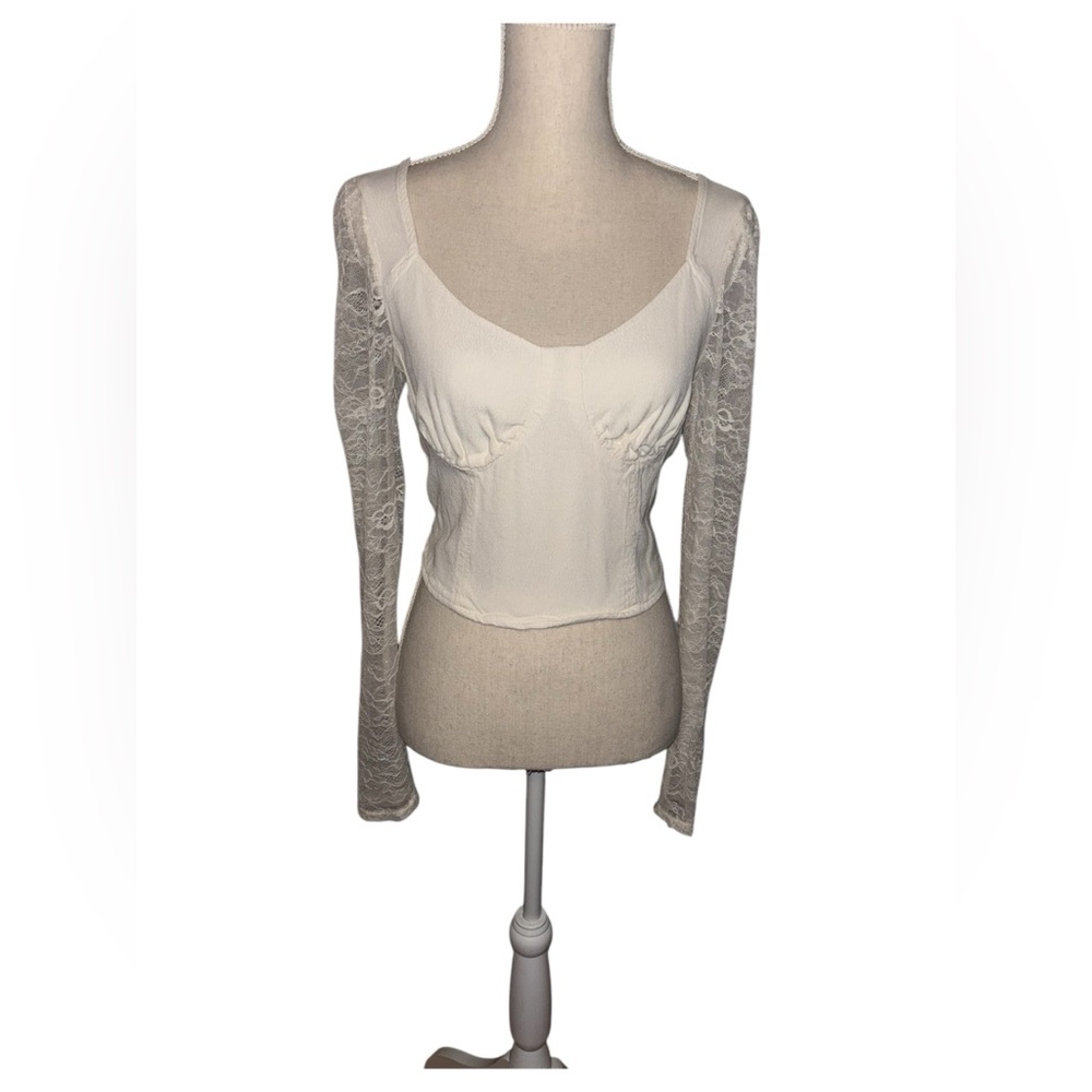 Ladies lace crop top